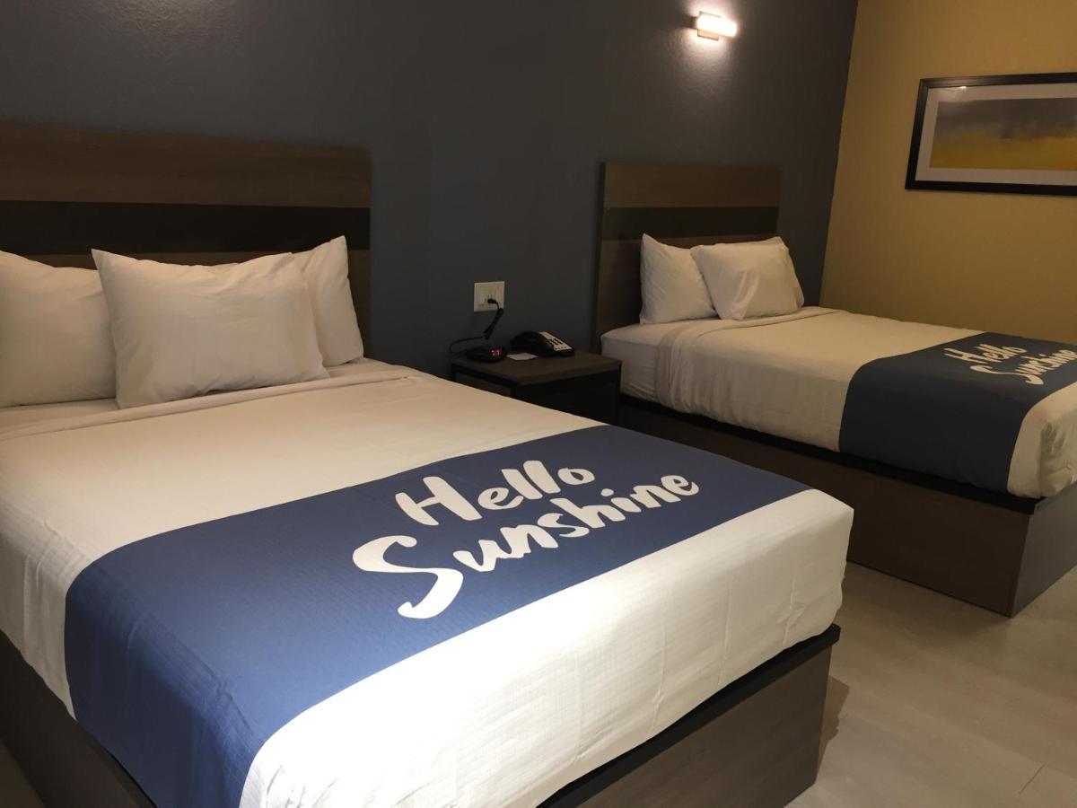 Days By Wyndham Hotel